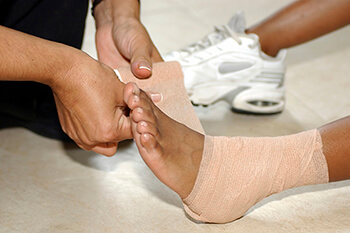 Sprained Ankle Specialist in Oceanside, CA Ankle sprain treatment in the San Diego County, CA: Oceanside (Carlsbad, Vista, San Marcos, Escondido, Encinitas, Solana Beach, Valley Center, Poway, Camp Pendleton North, Fall Brook) areas